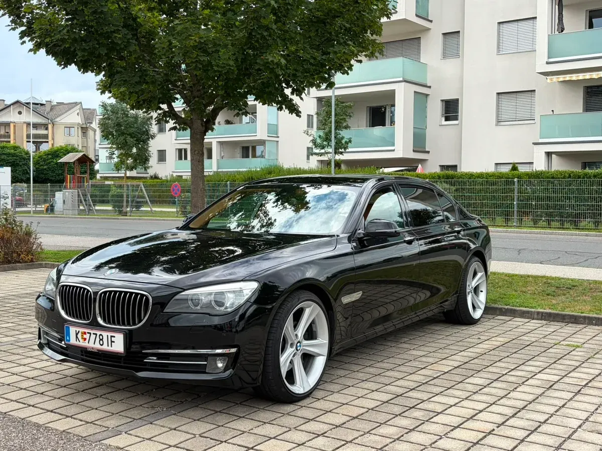 BMW 7 Series 2014 photo 2