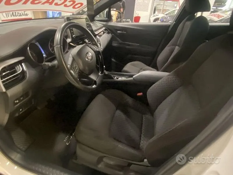 Toyota C-Hr 2022 photo 5