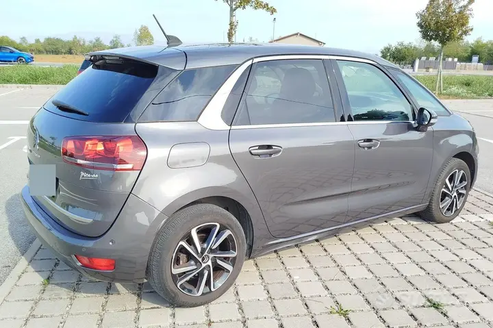 Citroen C4 Picasso 2018 photo 2