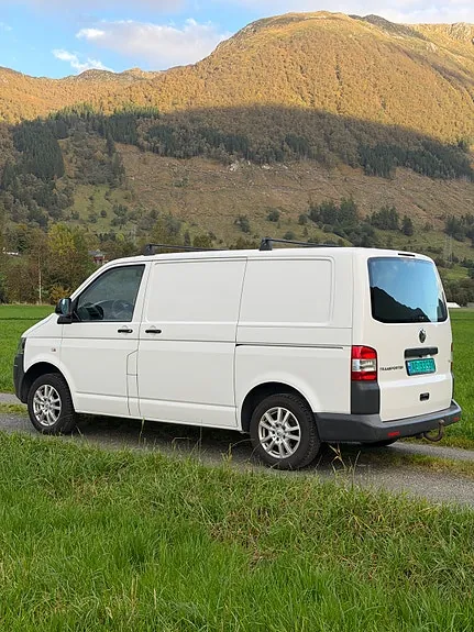 Volkswagen Transporter 2012 photo 2