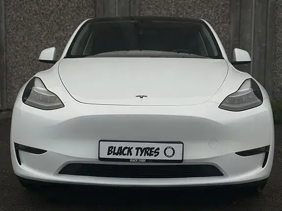 Tesla Model Y 2024 photo 4