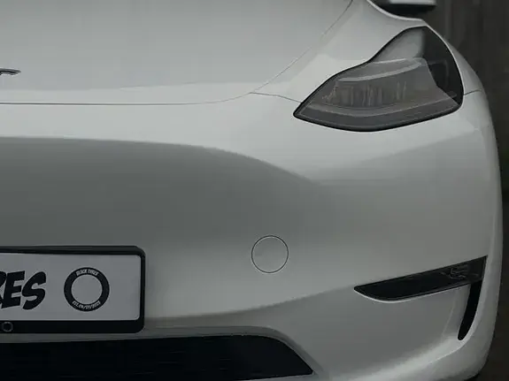 Tesla Model Y 2024 photo 5