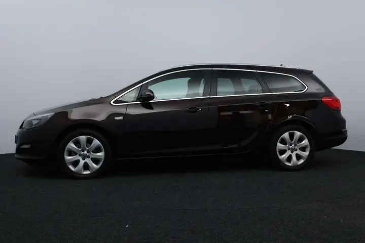 Opel Astra 2014 photo 5