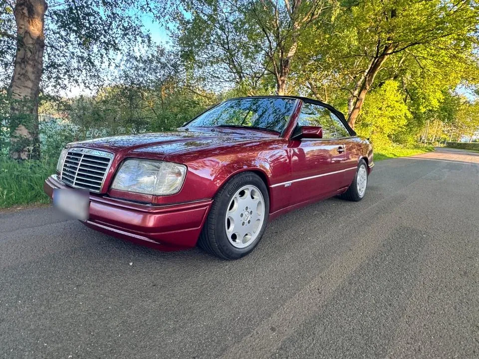 Mercedes-Benz E220