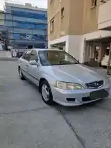 Honda Accord 2002 photo 2