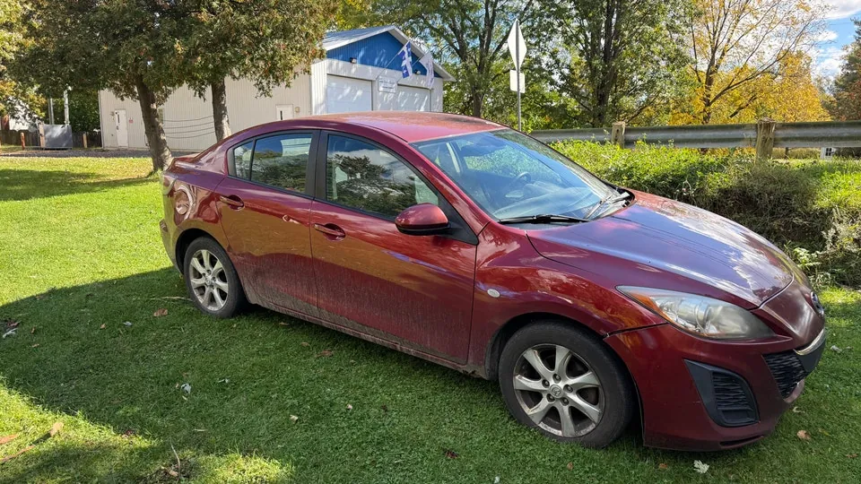 Mazda Mazda3 2010 photo 2
