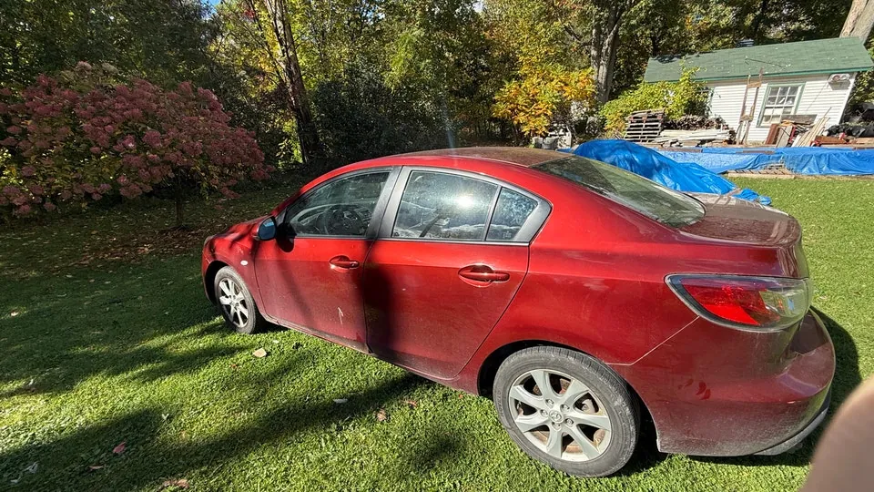 Mazda Mazda3 2010 photo 4