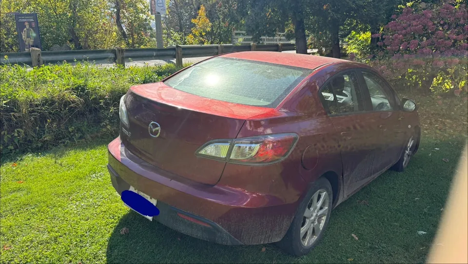 Mazda Mazda3 2010 photo 3