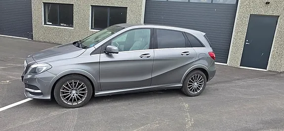 Mercedes-Benz B-Electric 2015 photo 5