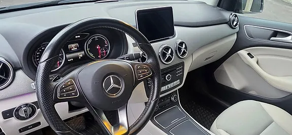 Mercedes-Benz B-Electric 2015 photo 4