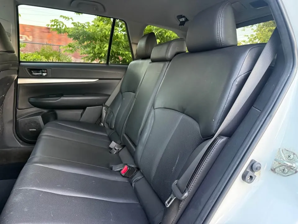 Subaru Outback 2012 photo 4