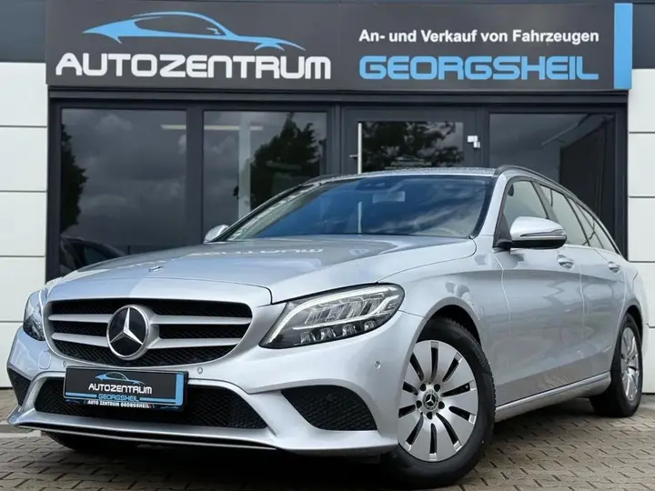 Mercedes-Benz C200