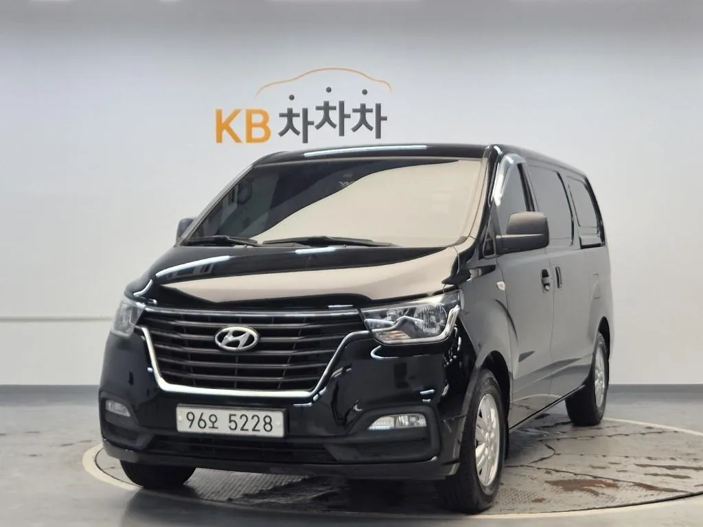 Hyundai Grand Starex