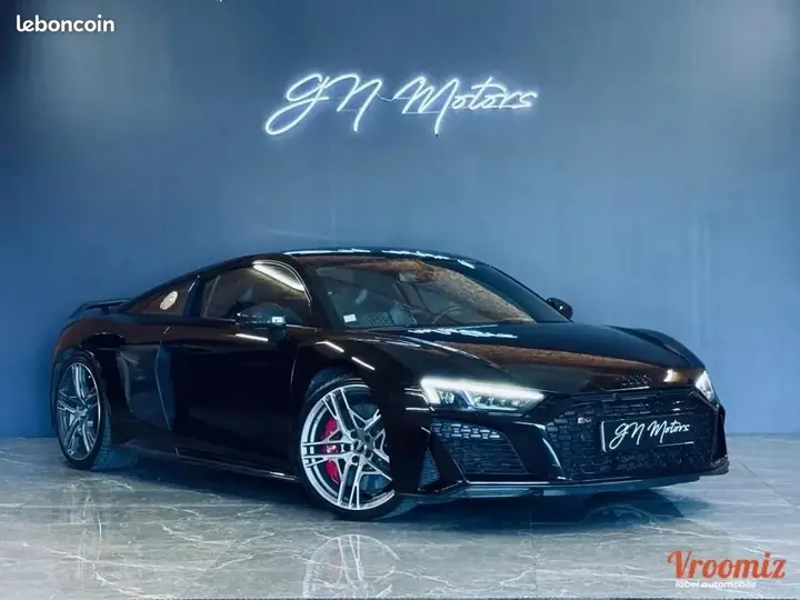 Audi R8