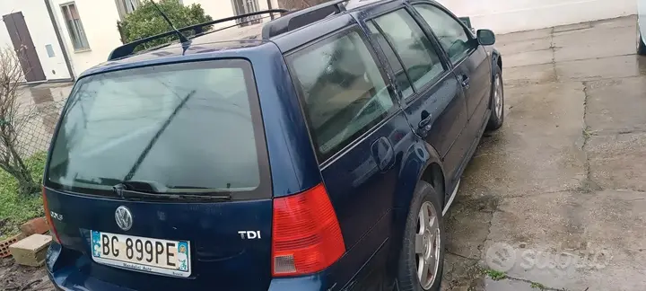 Volkswagen Golf 2000 photo 2