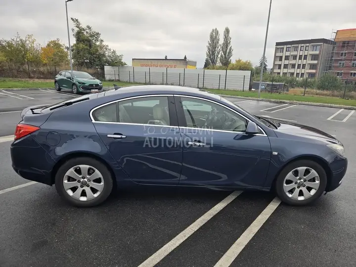 Opel Insignia 2011 photo 4