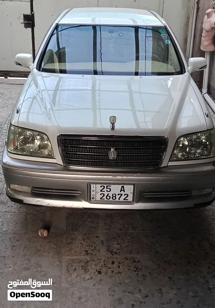 Toyota Crown 2003 photo 4