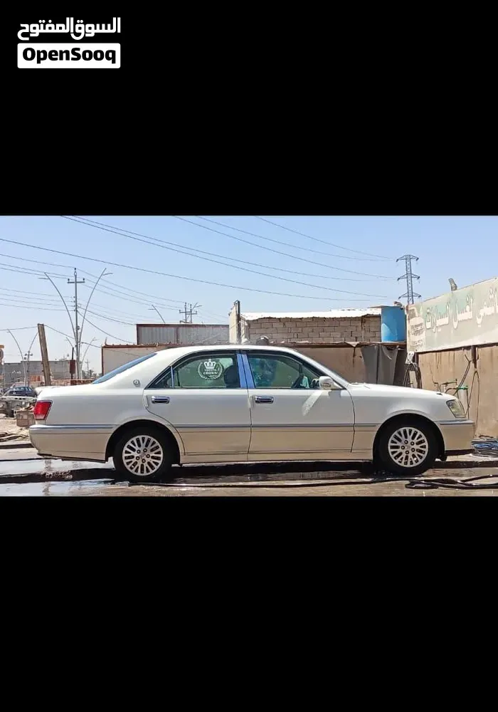 Toyota Crown 2003 photo 2
