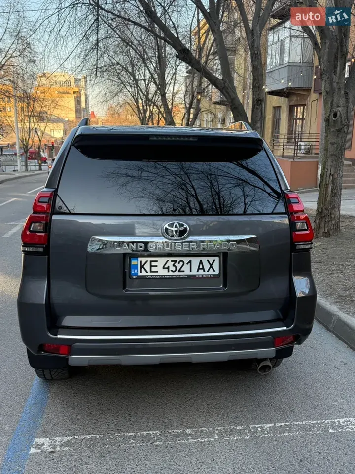 Toyota Land Cruiser Prado 2019 photo 3