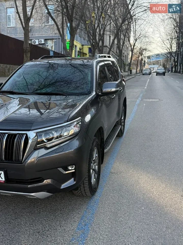 Toyota Land Cruiser Prado 2019 photo 2