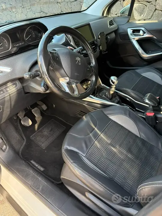 Peugeot 2008 2014 photo 3