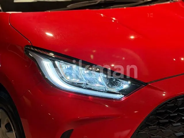 Toyota Yaris 2025 photo 3