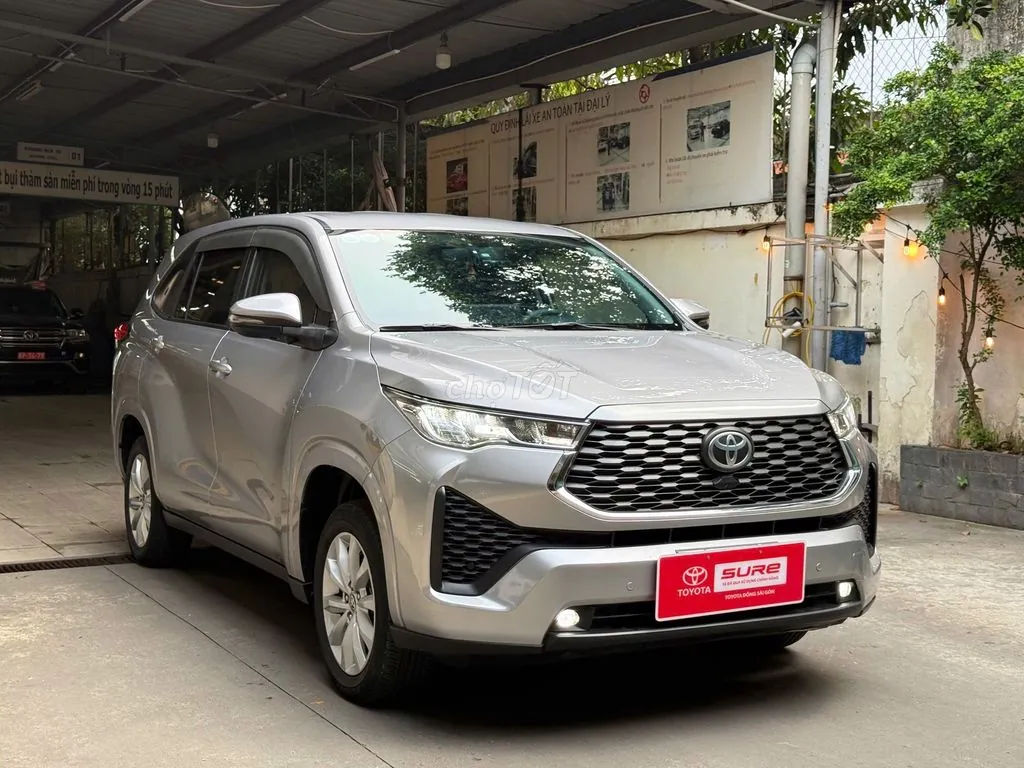 Toyota Innova Cross 2024 photo 2
