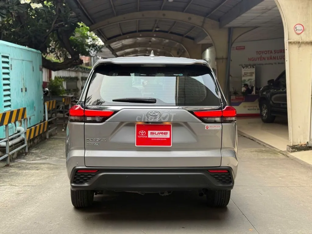 Toyota Innova Cross 2024 photo 4