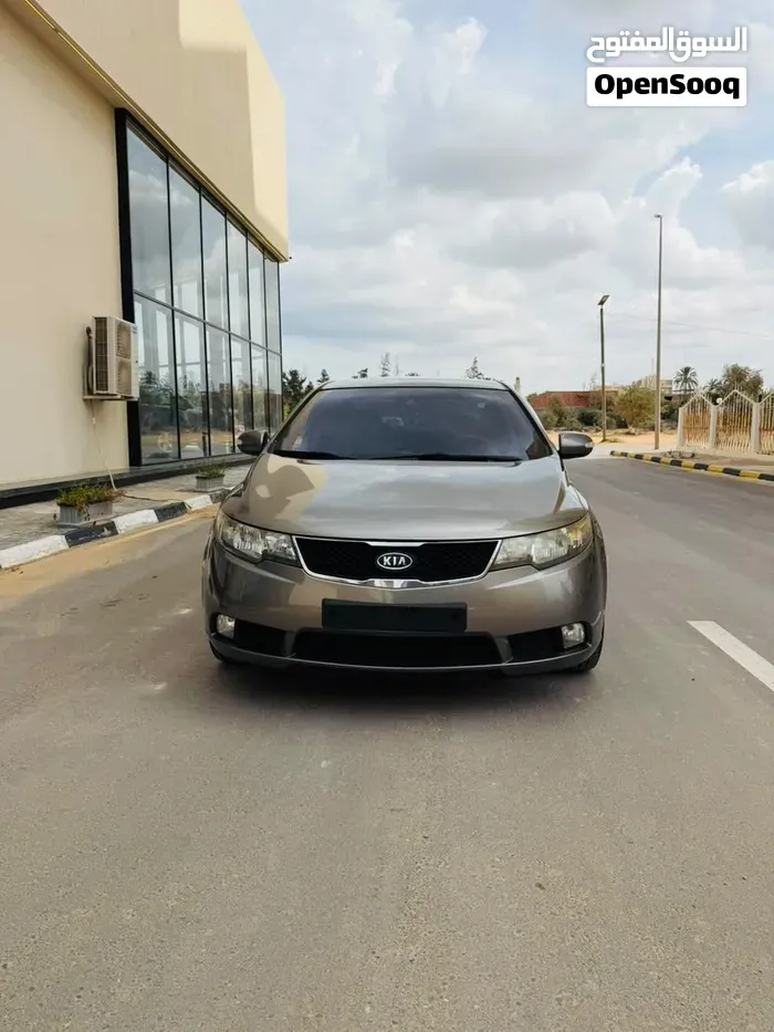 Kia Cerato 2010 photo 2