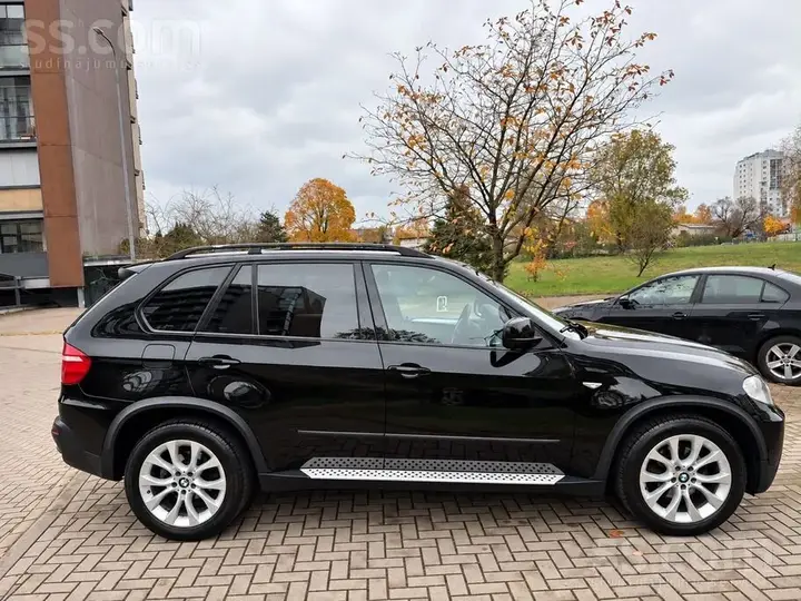 BMW X5 2007 photo 2