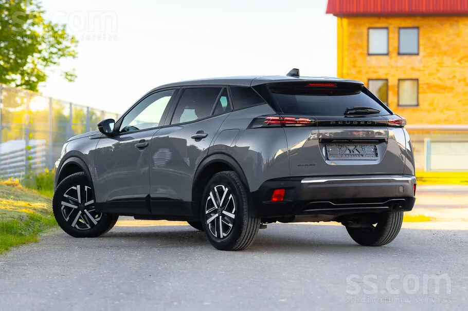 Peugeot 2008 2023 photo 3