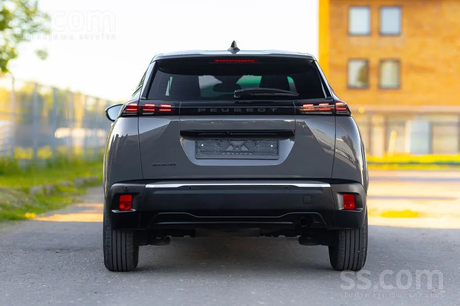 Peugeot 2008 2023 photo 5
