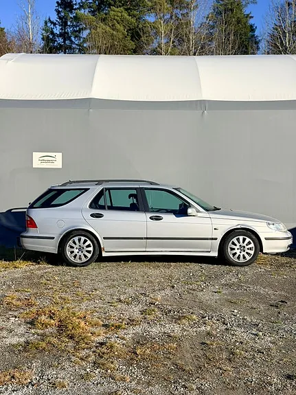 Saab 9-5 2004 photo 2