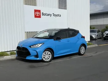 Toyota Yaris 2021 photo 2