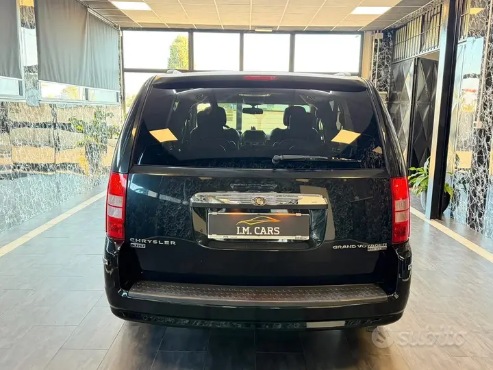 Chrysler Grand Voyager 2011 photo 5