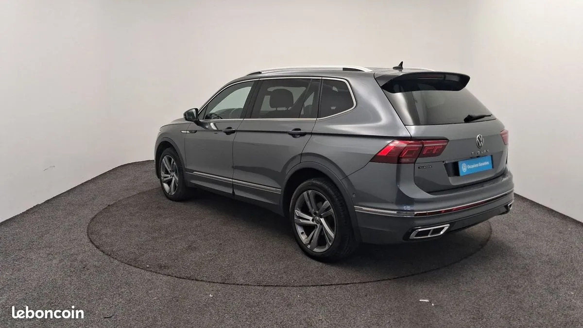 Volkswagen Tiguan Allspace 2023 photo 3