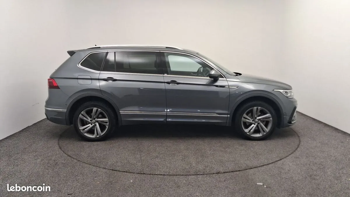 Volkswagen Tiguan Allspace 2023 photo 5