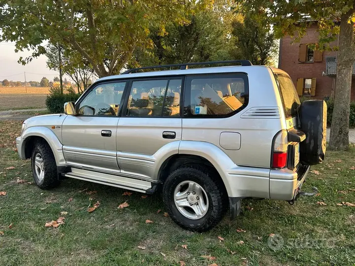 Toyota Land Cruiser 2002 photo 4