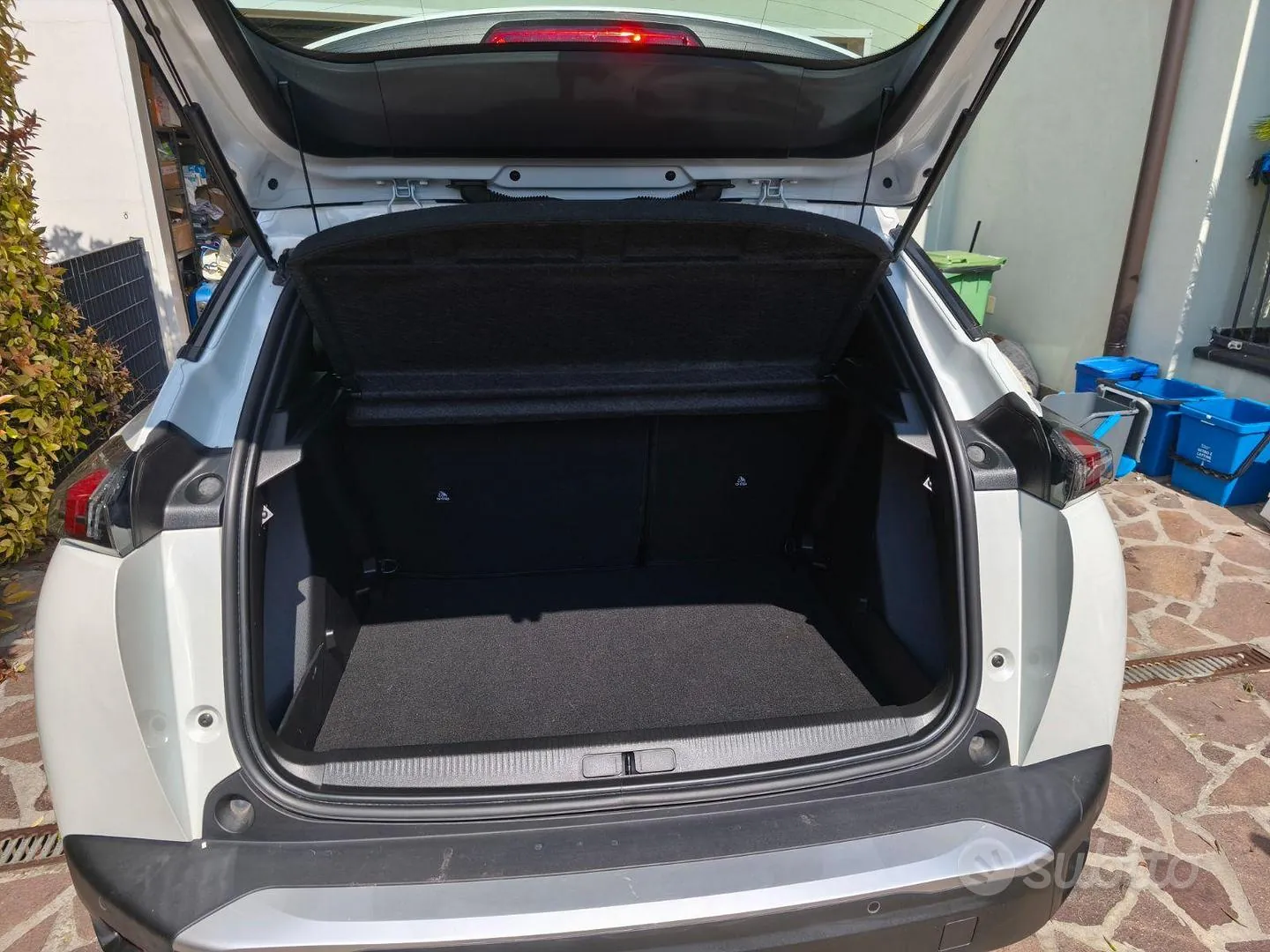 Peugeot 2008 2023 photo 4
