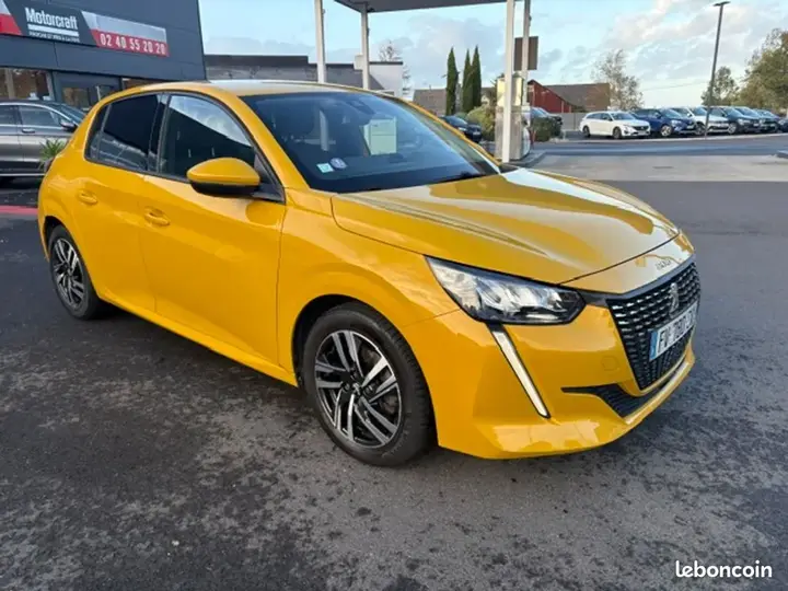 Peugeot 208 2020 photo 2
