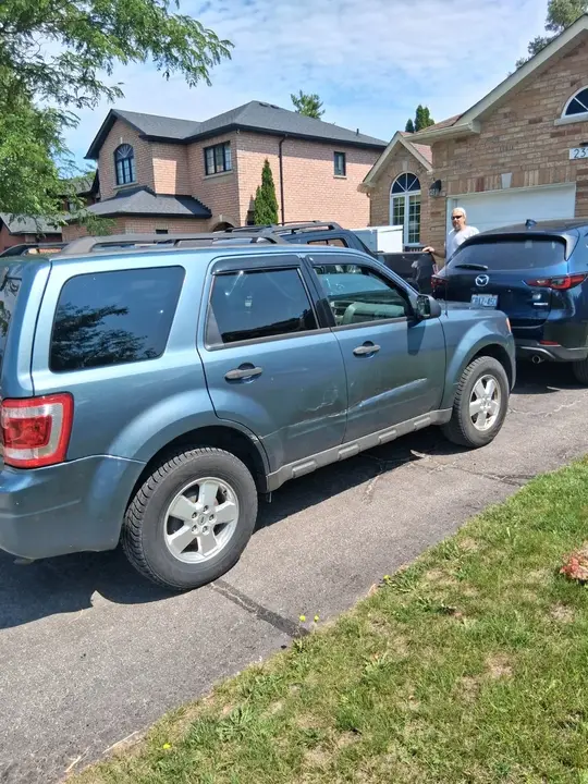 Ford Escape 2011 photo 3