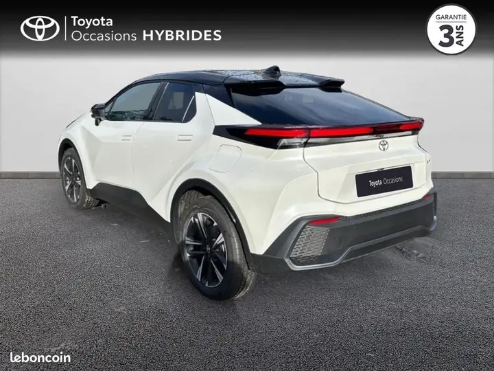 Toyota C-Hr 2026 photo 2
