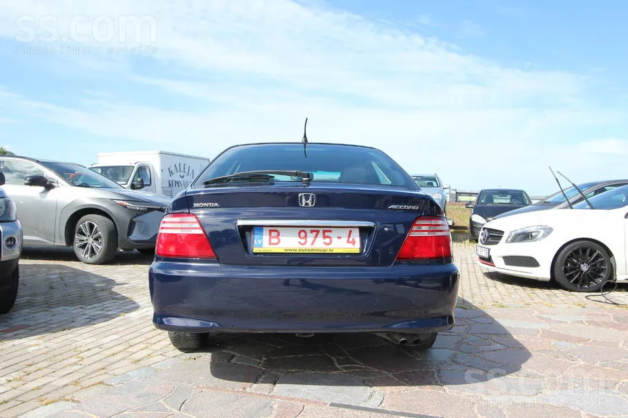 Honda Accord 2002 photo 5