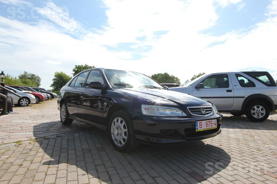 Honda Accord 2002 photo 3