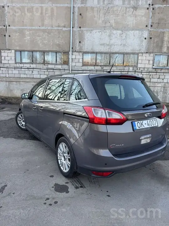 Ford Grand C-Max 2012 photo 4