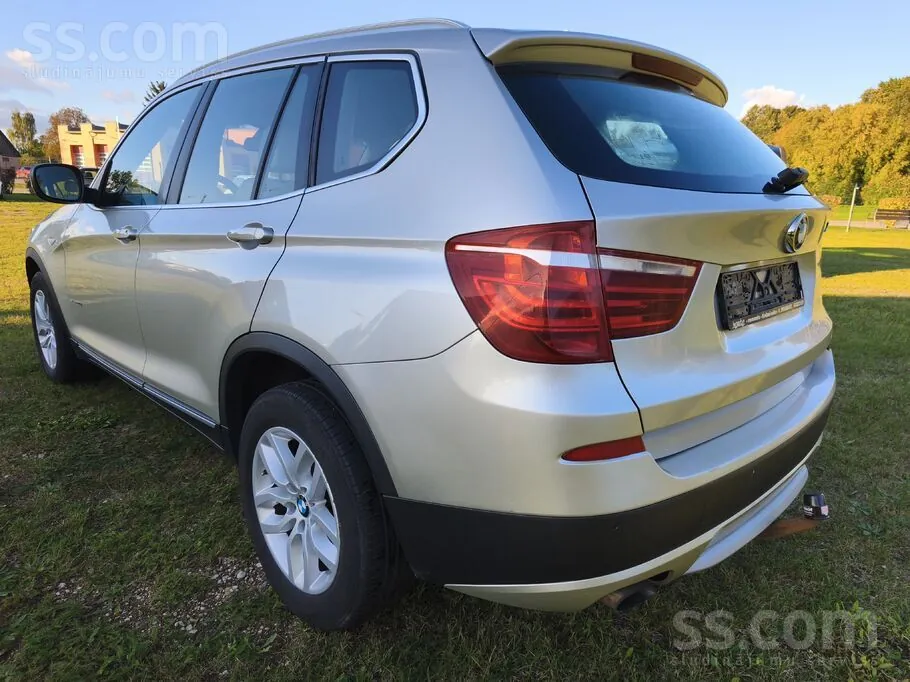 BMW X3 2011 photo 3