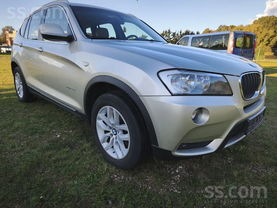 BMW X3 2011 photo 2