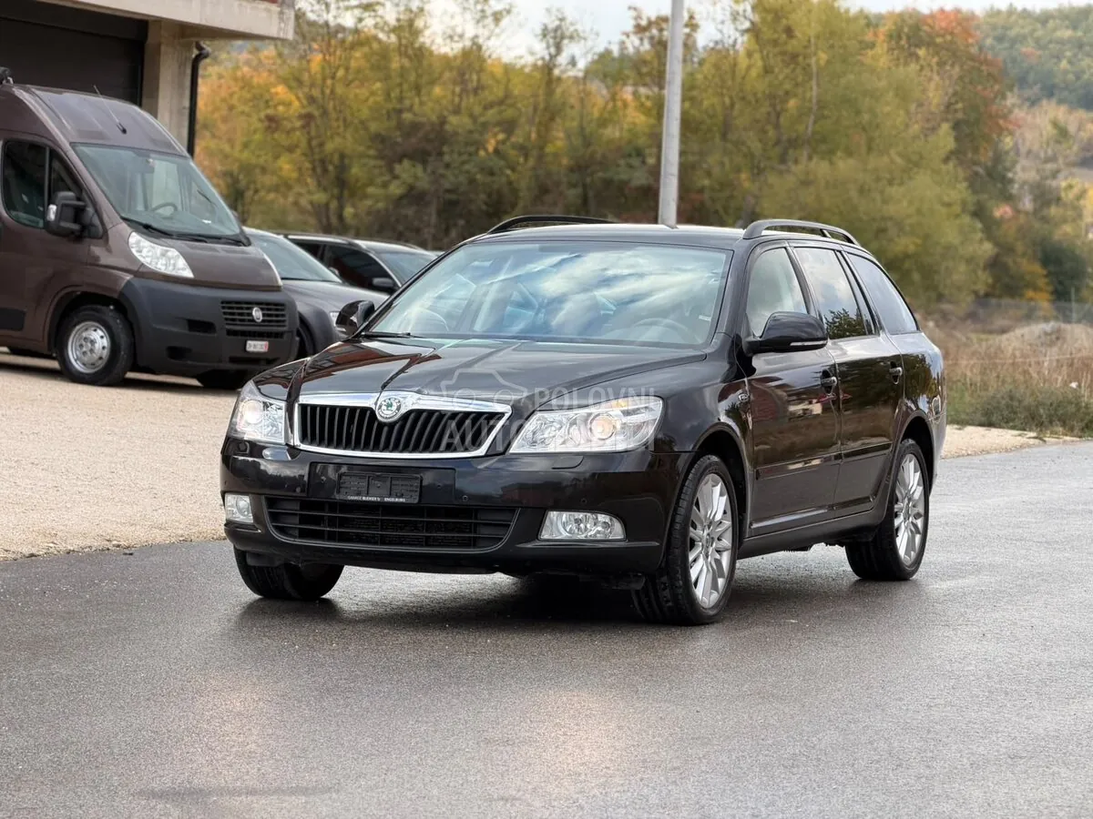 Skoda Octavia 2011 photo 2