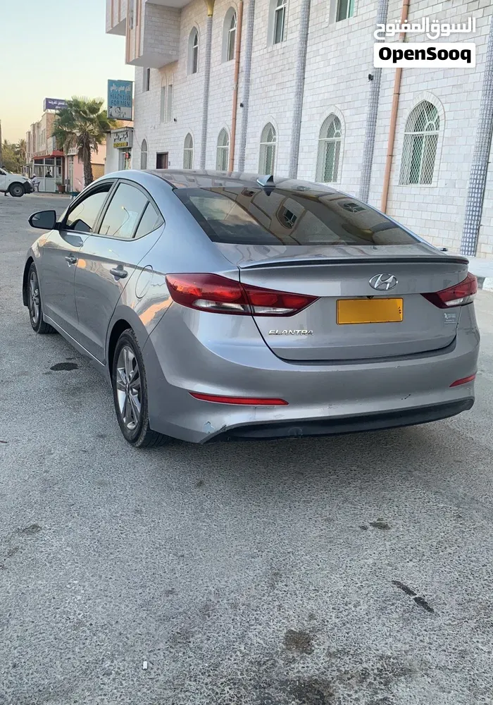 Hyundai Elantra 2017 photo 4