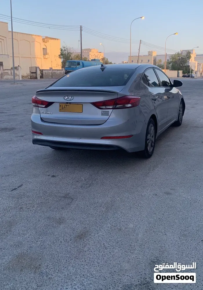 Hyundai Elantra 2017 photo 3
